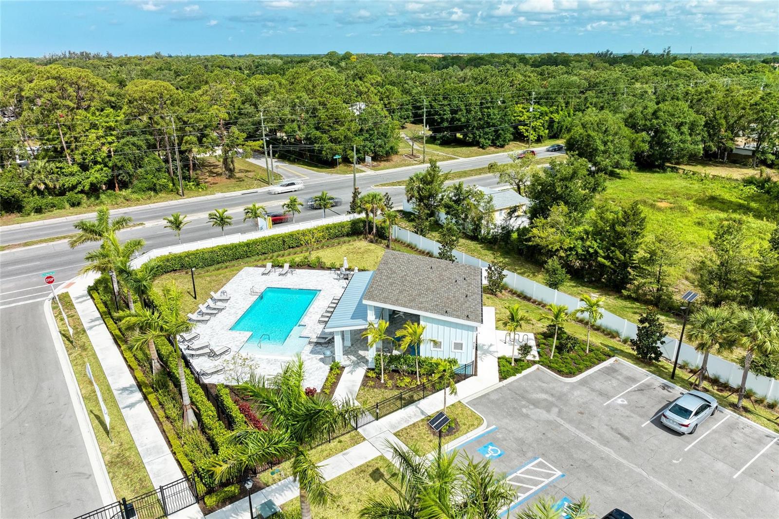 305 VIA TUSCANY AVE, SARASOTA, FL, 34243