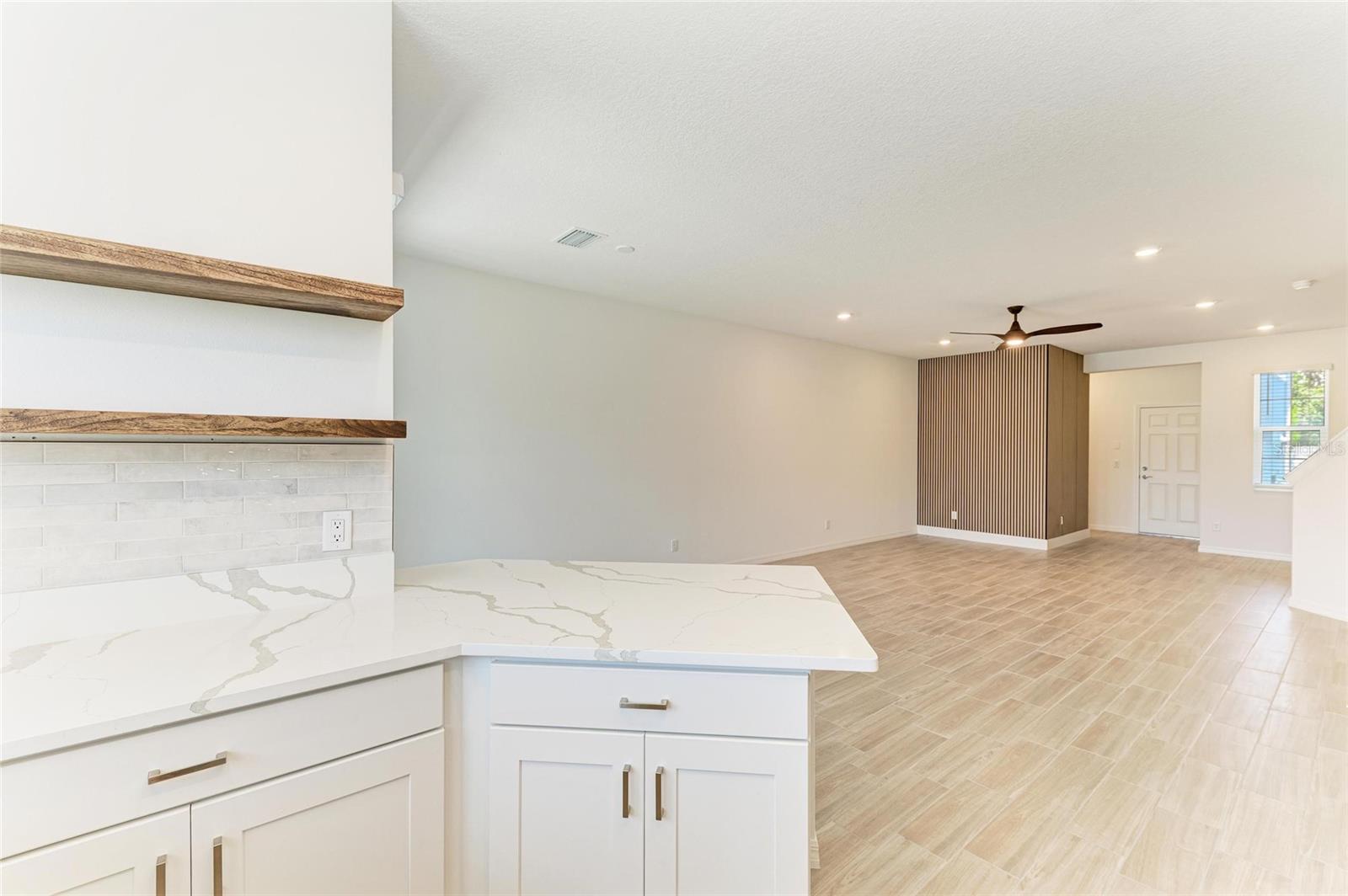 305 VIA TUSCANY AVE, SARASOTA, FL, 34243