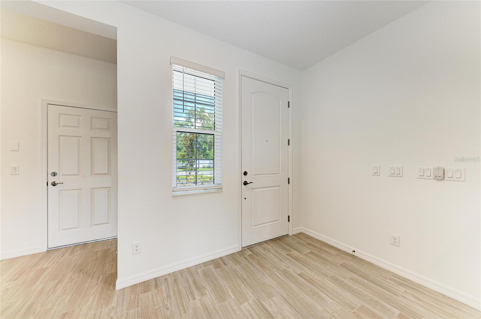 305 VIA TUSCANY AVE, SARASOTA, FL, 34243