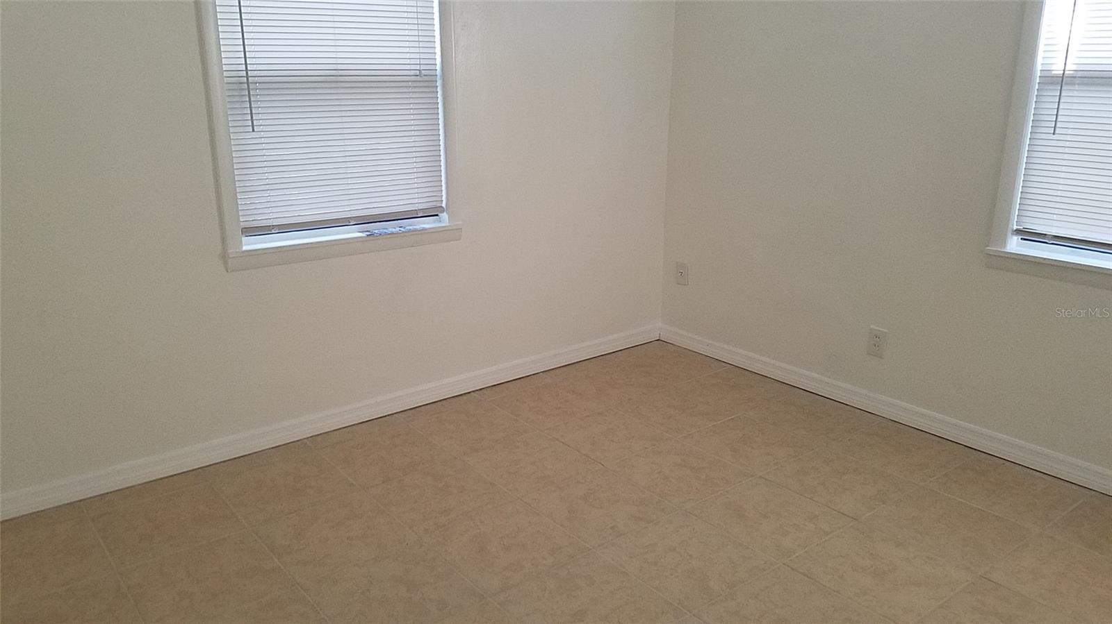 560 26TH ST S, ST PETERSBURG, FL, 33712