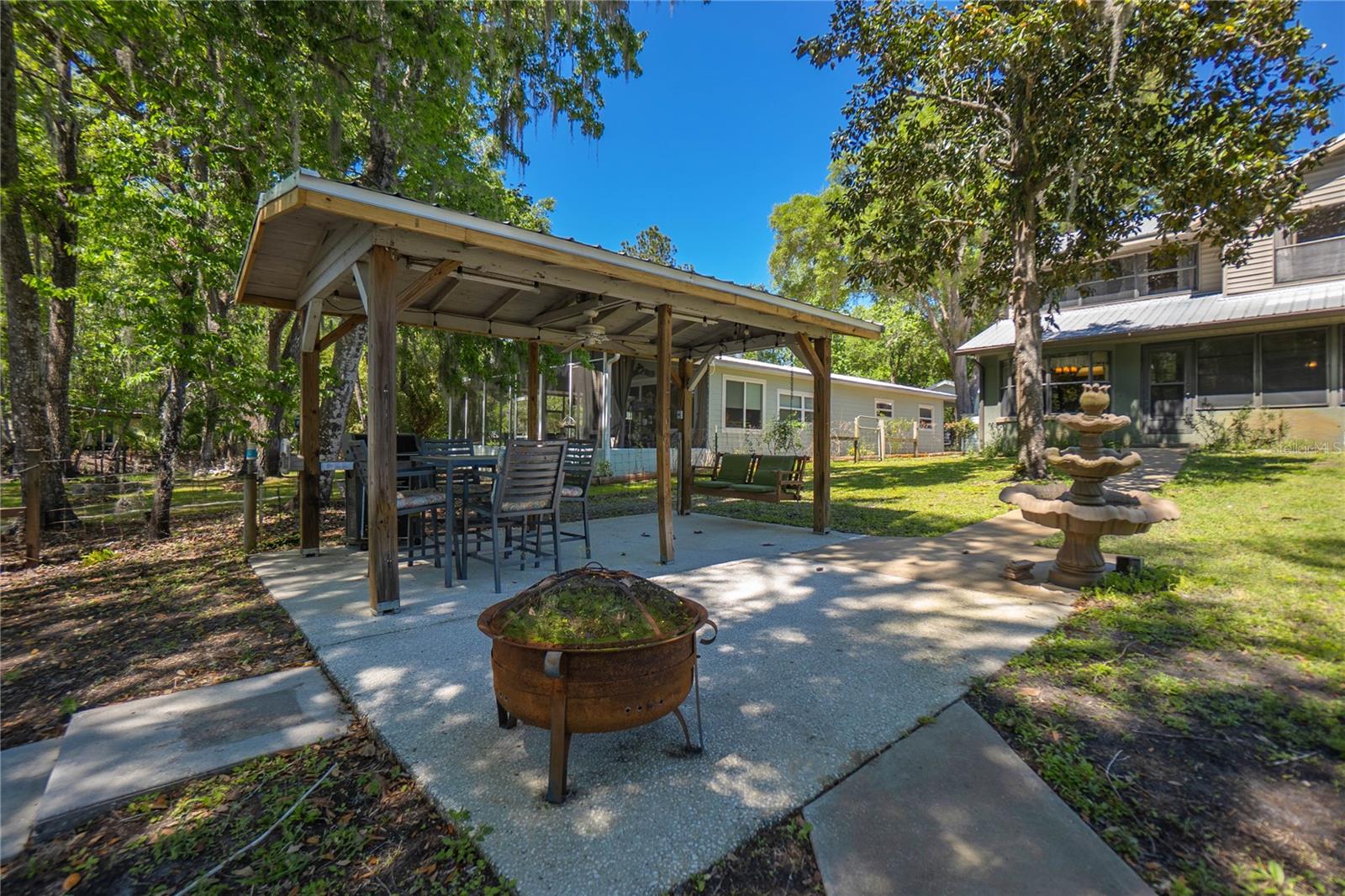 28330 PETERSON CAMP RD, BROOKSVILLE, FL, 34601