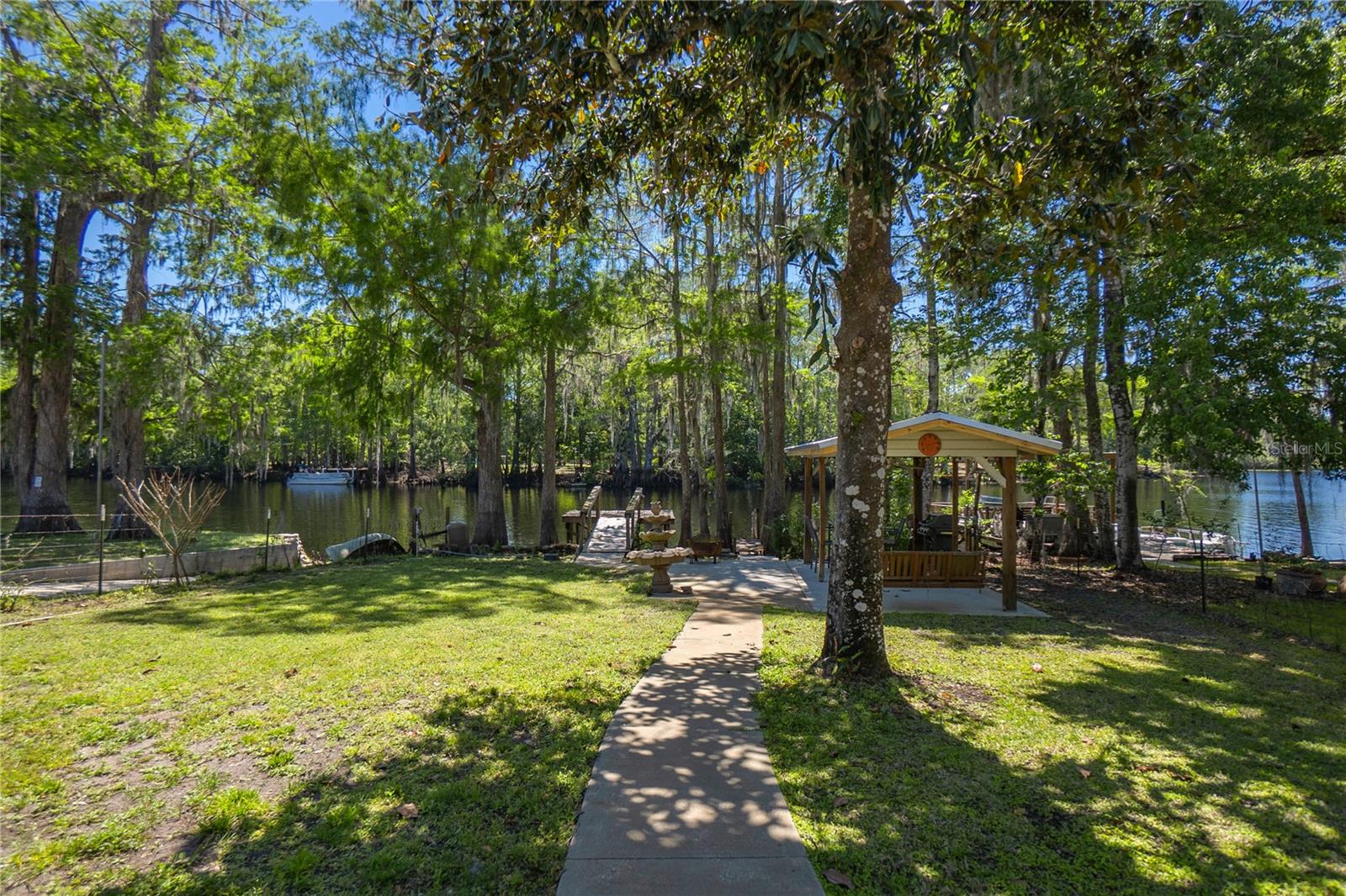 28330 PETERSON CAMP RD, BROOKSVILLE, FL, 34601