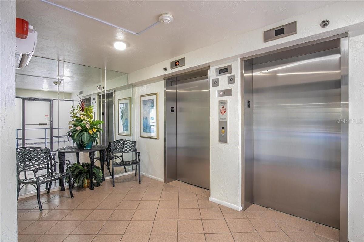 8701 MIDNIGHT PASS RD #206A, SARASOTA, FL, 34242