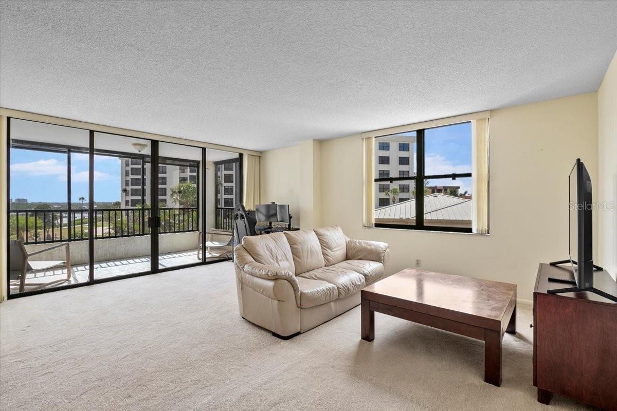 8701 MIDNIGHT PASS RD #206A, SARASOTA, FL, 34242