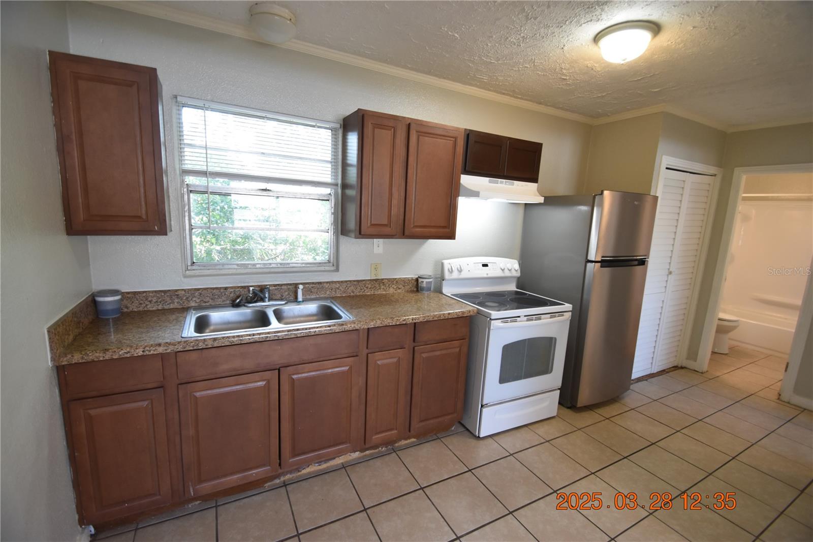 305 E TOMLIN ST, PLANT CITY, FL, 33563