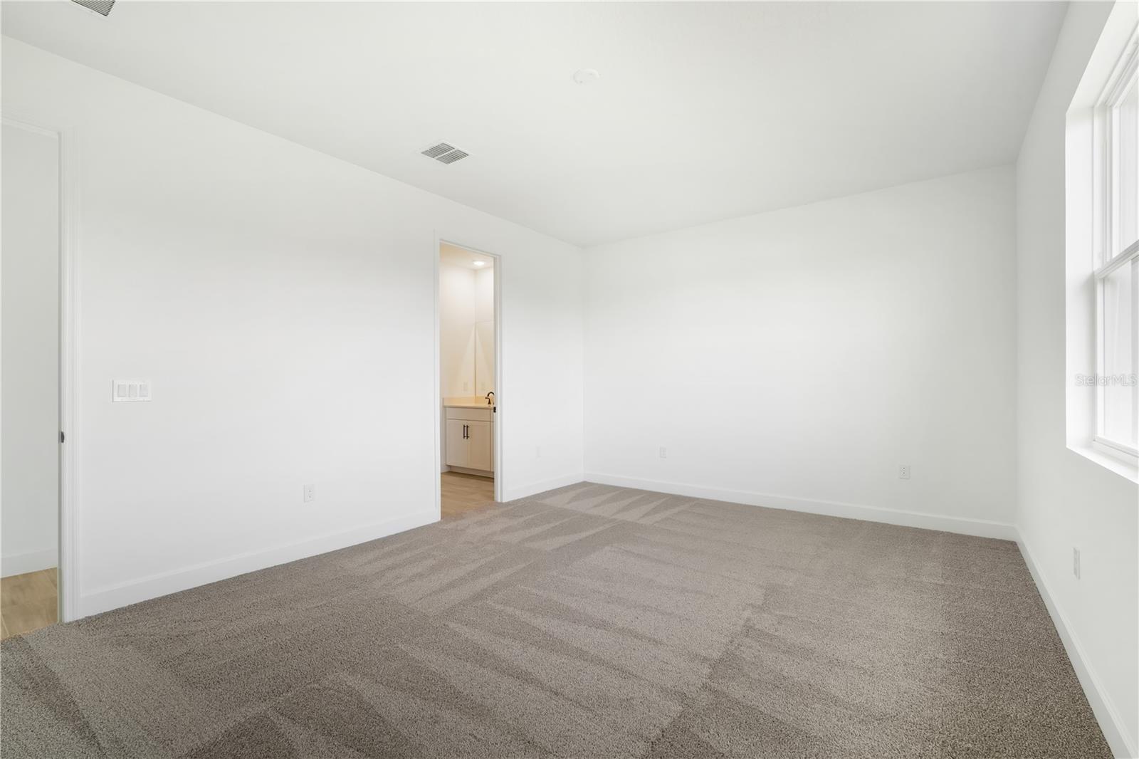 9176 PLAYERS DR, WEEKI WACHEE, FL, 34613