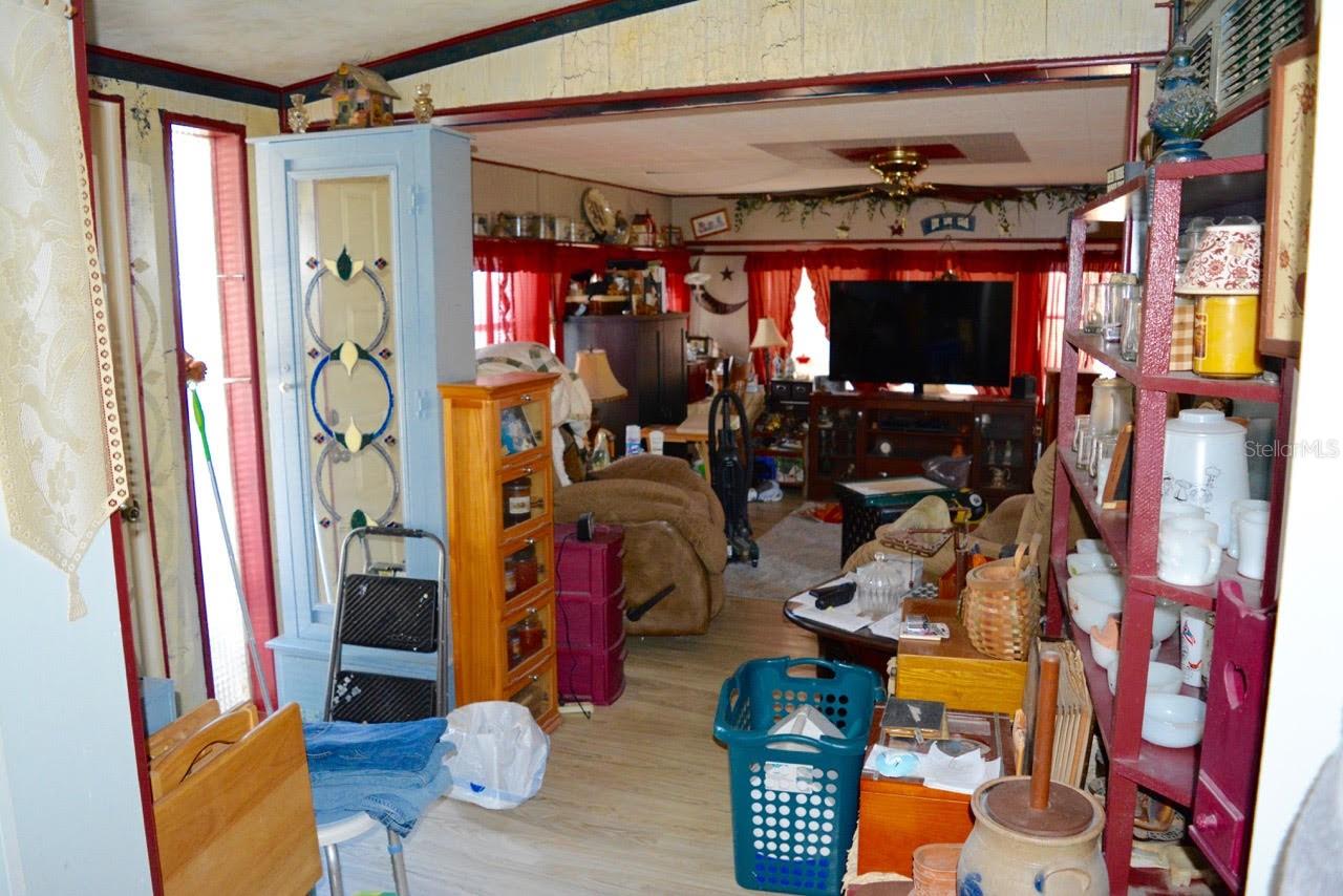 207 LANTERN LN, NORTH FORT MYERS, FL, 33917