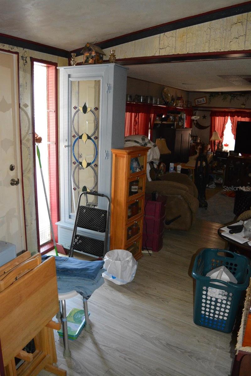 207 LANTERN LN, NORTH FORT MYERS, FL, 33917