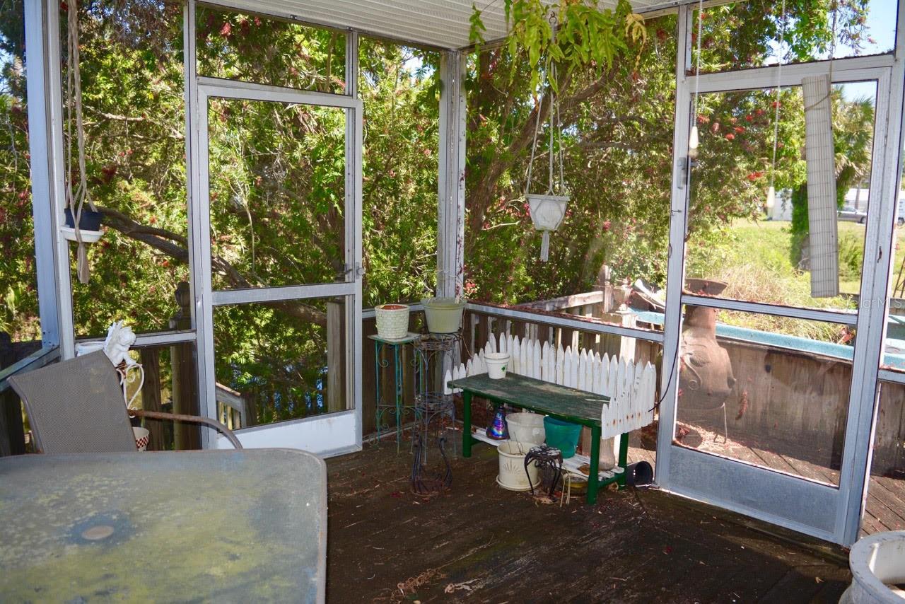 207 LANTERN LN, NORTH FORT MYERS, FL, 33917