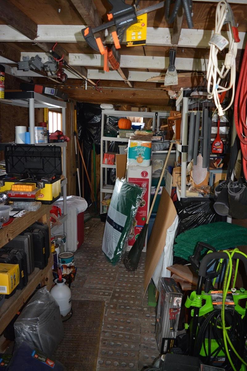 207 LANTERN LN, NORTH FORT MYERS, FL, 33917