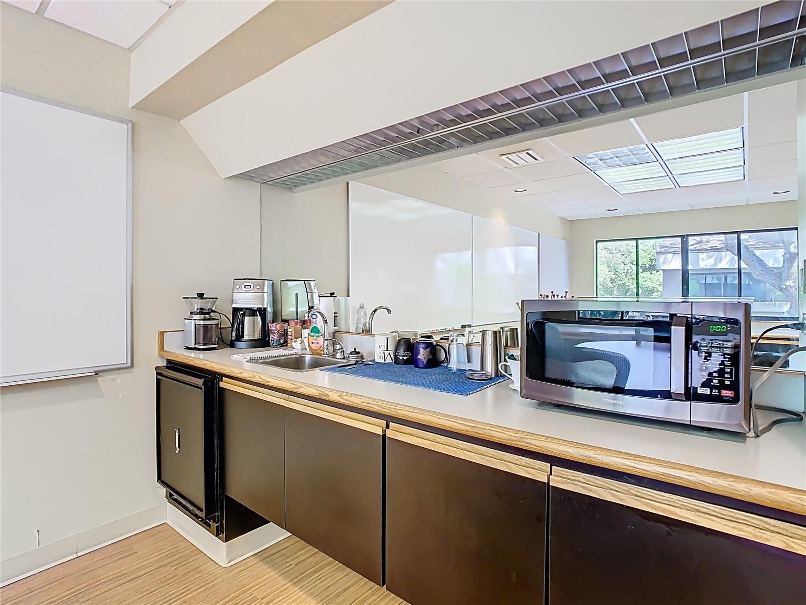 3333 W KENNEDY BLVD #201, TAMPA, FL, 33609