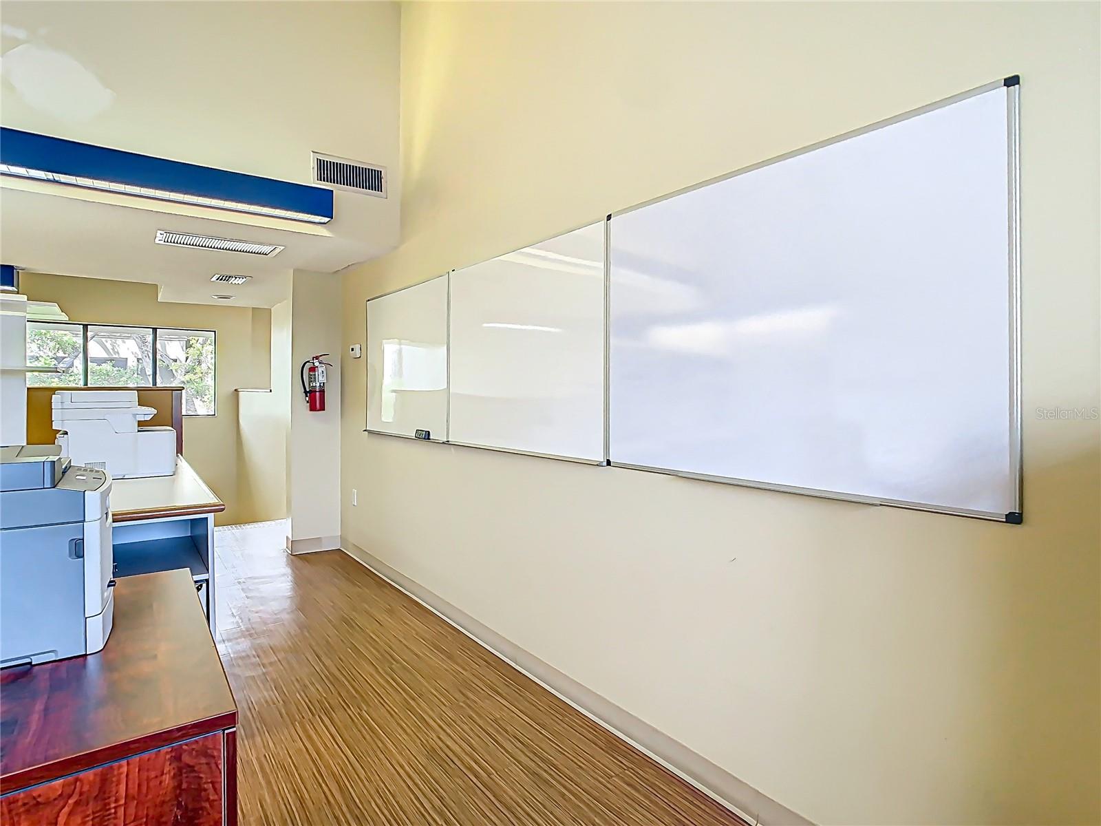 3333 W KENNEDY BLVD #201, TAMPA, FL, 33609