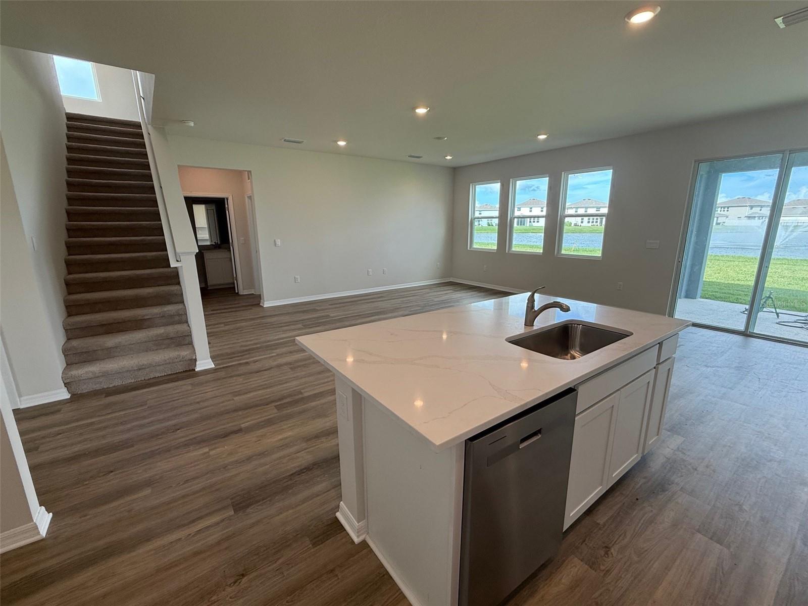 5623 SILVER MOONLIGHT DR, PALMETTO, FL, 34221