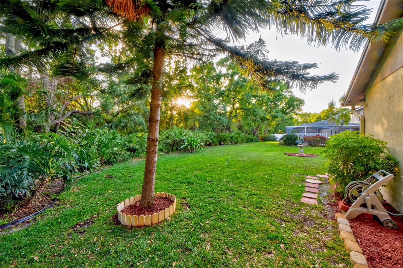 12024 STONE CROSSING CIR, TAMPA, FL, 33635