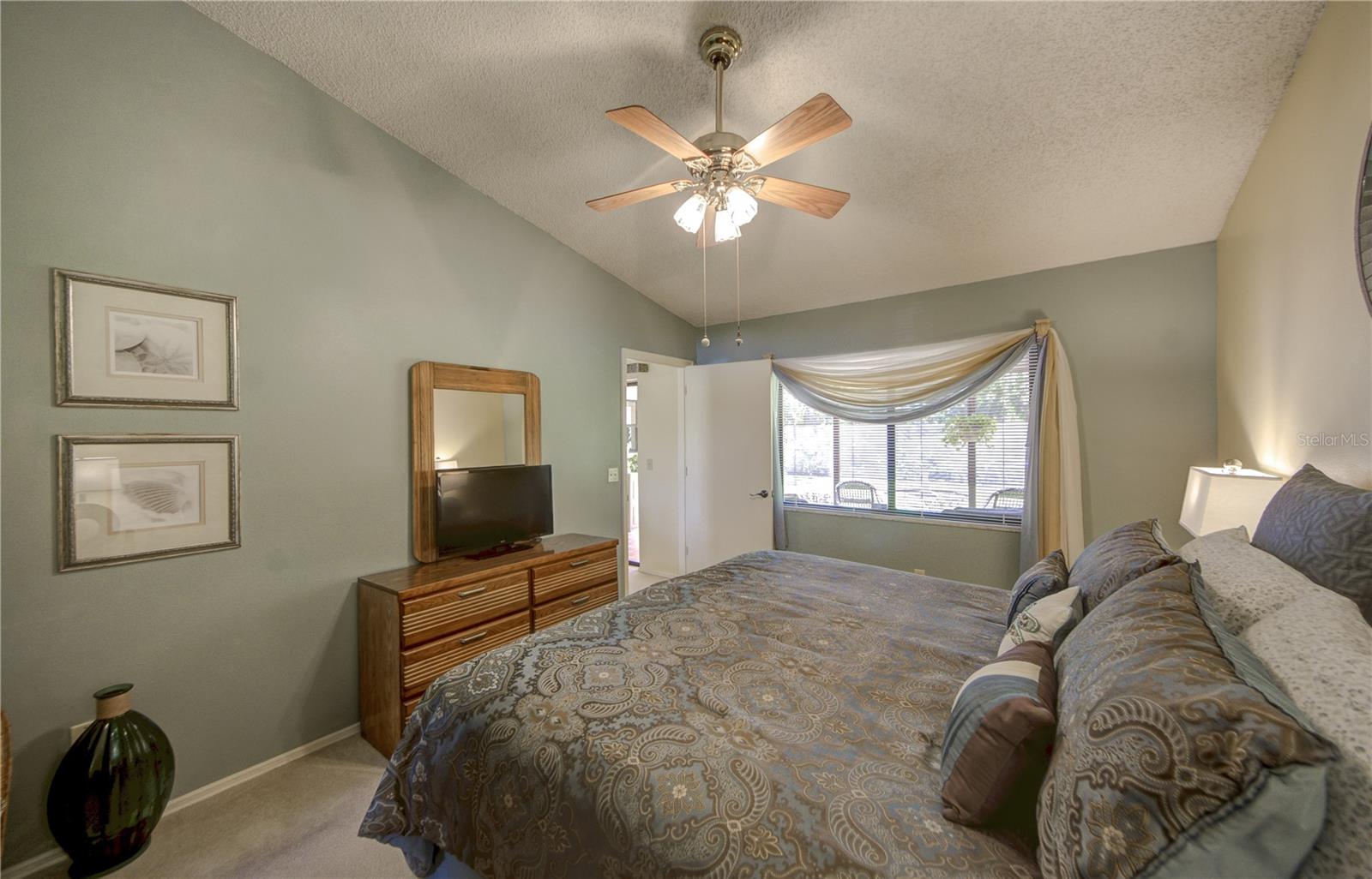 12024 STONE CROSSING CIR, TAMPA, FL, 33635