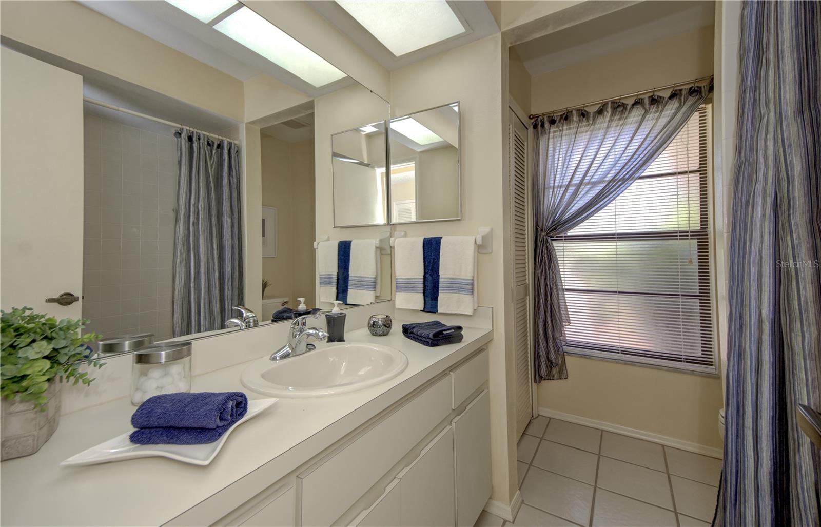 12024 STONE CROSSING CIR, TAMPA, FL, 33635