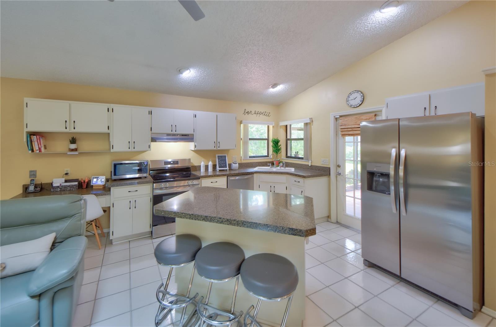 12024 STONE CROSSING CIR, TAMPA, FL, 33635