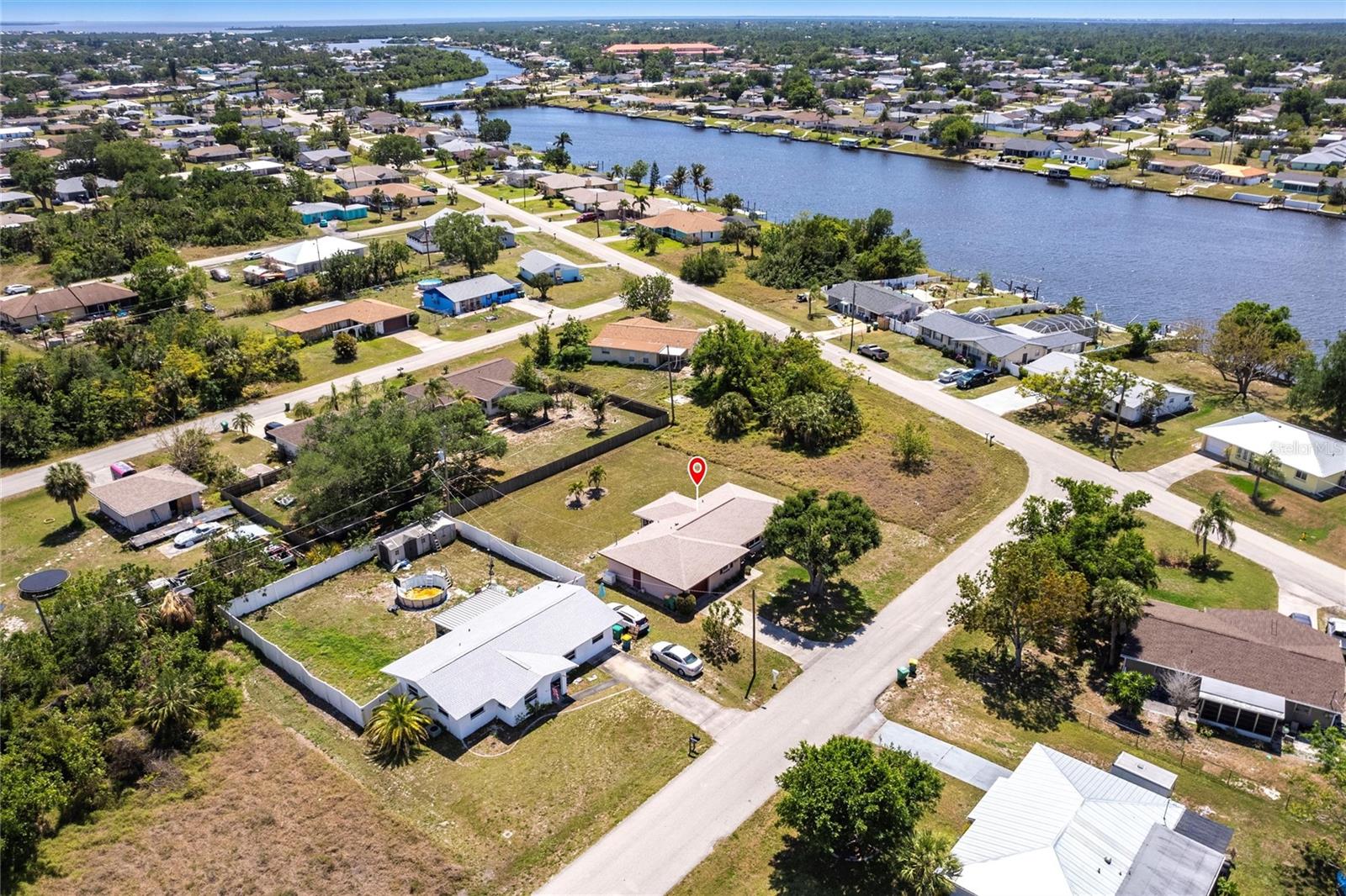 661 ATHOS TER, PORT CHARLOTTE, FL, 33952