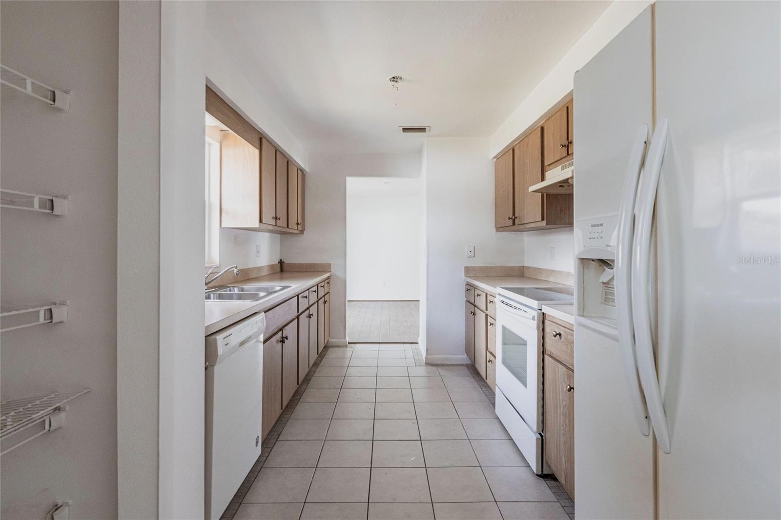 661 ATHOS TER, PORT CHARLOTTE, FL, 33952