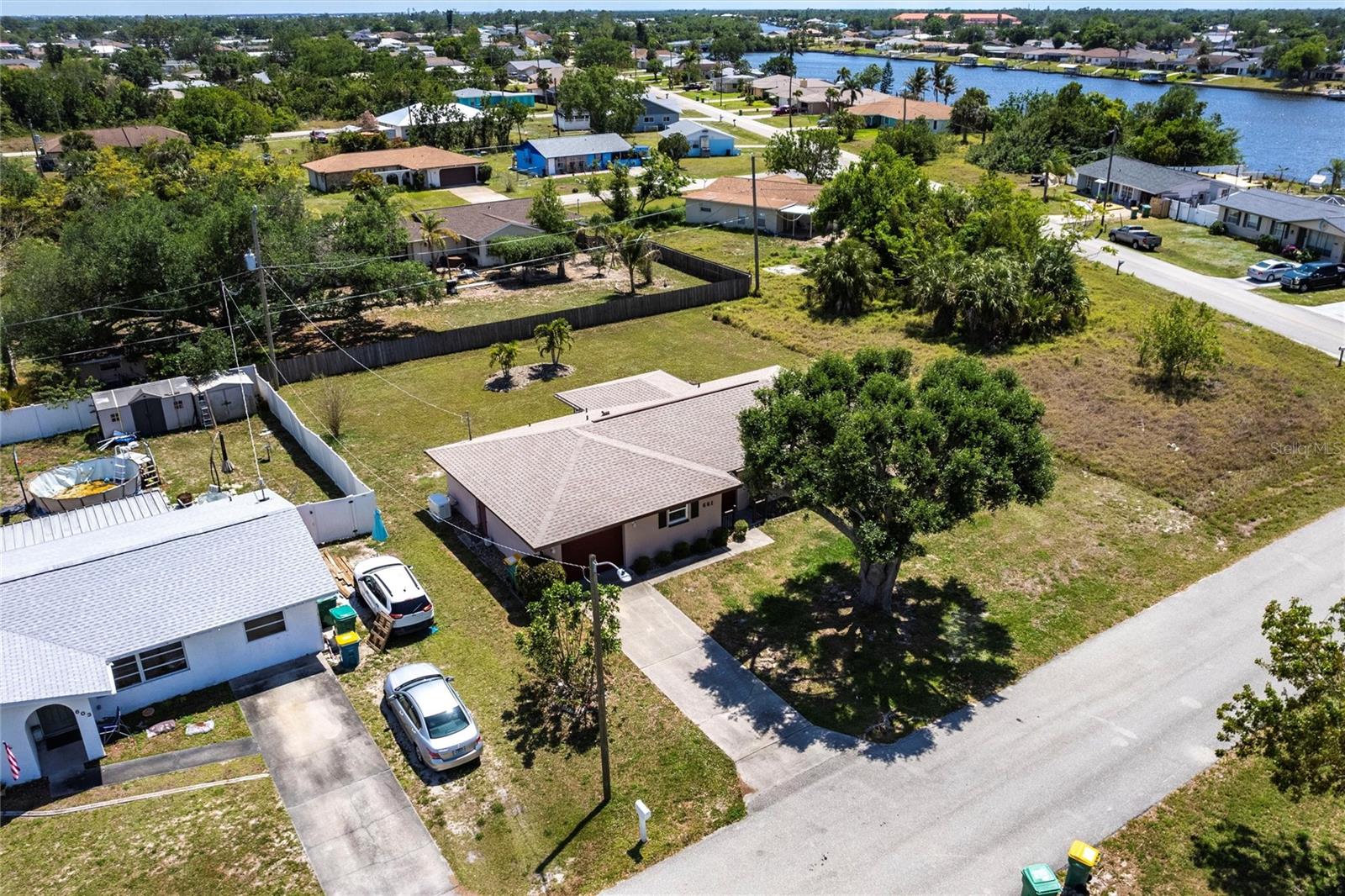661 ATHOS TER, PORT CHARLOTTE, FL, 33952
