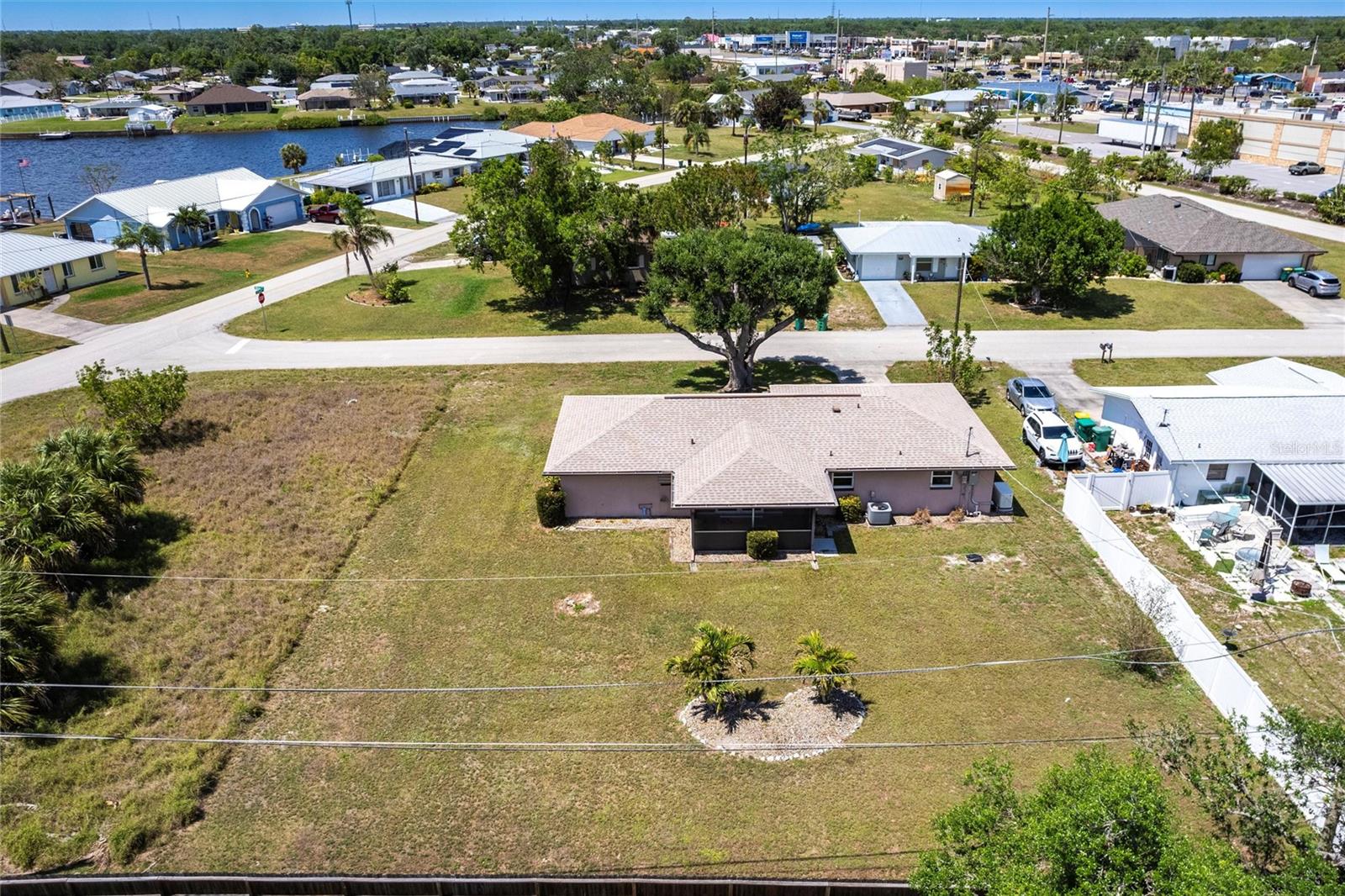661 ATHOS TER, PORT CHARLOTTE, FL, 33952