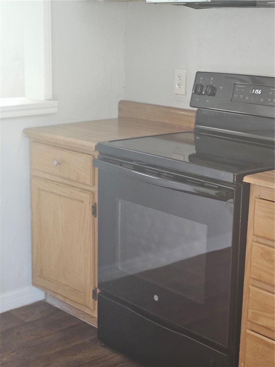 2855 37TH AVE N, ST PETERSBURG, FL, 33713