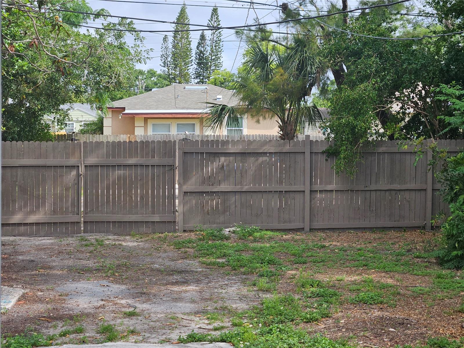 2855 37TH AVE N, ST PETERSBURG, FL, 33713