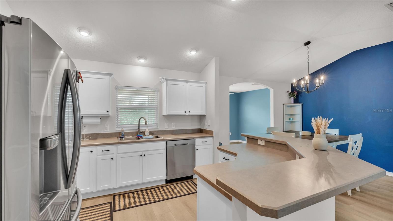 3273 SENNETT CIR, OXFORD, FL, 34484