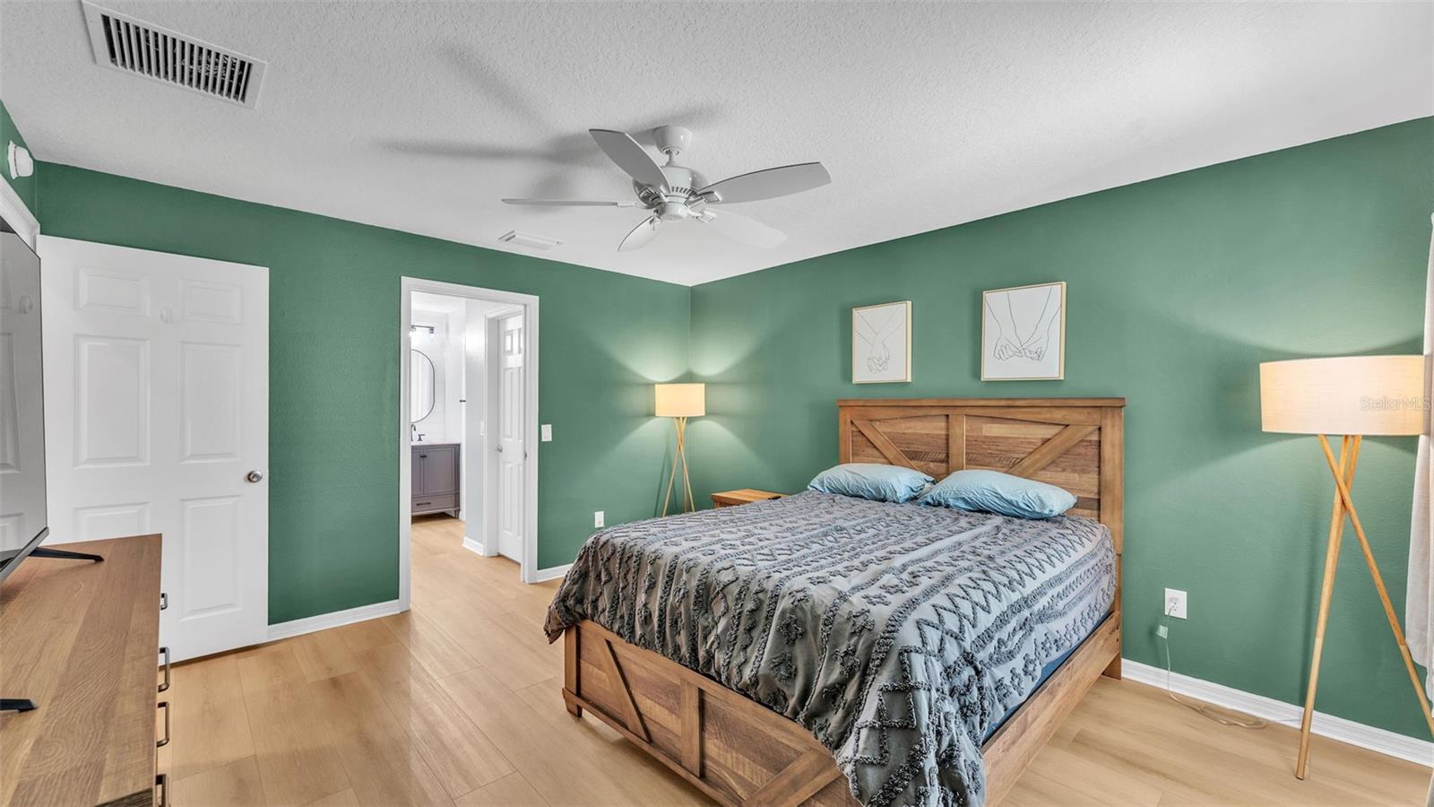 3273 SENNETT CIR, OXFORD, FL, 34484