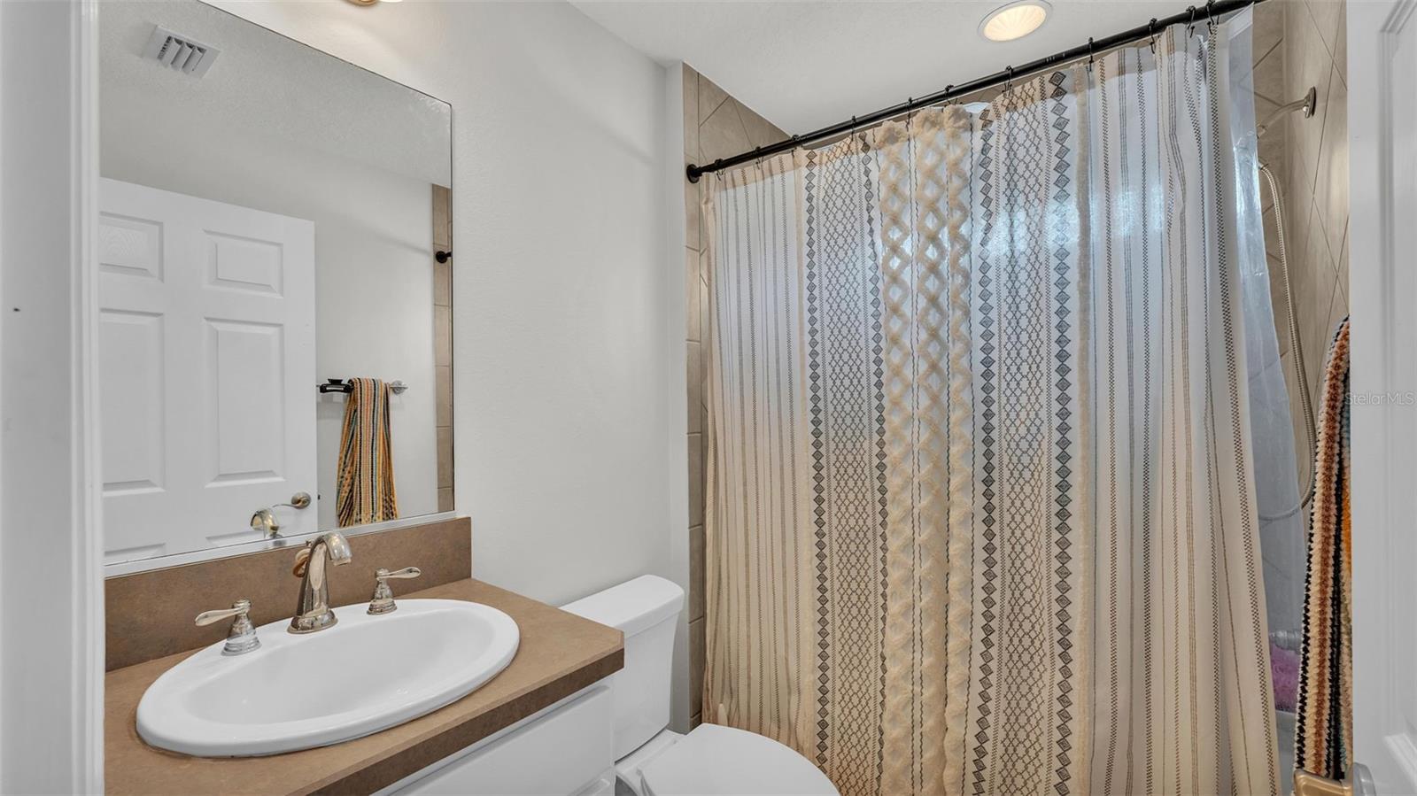 3273 SENNETT CIR, OXFORD, FL, 34484