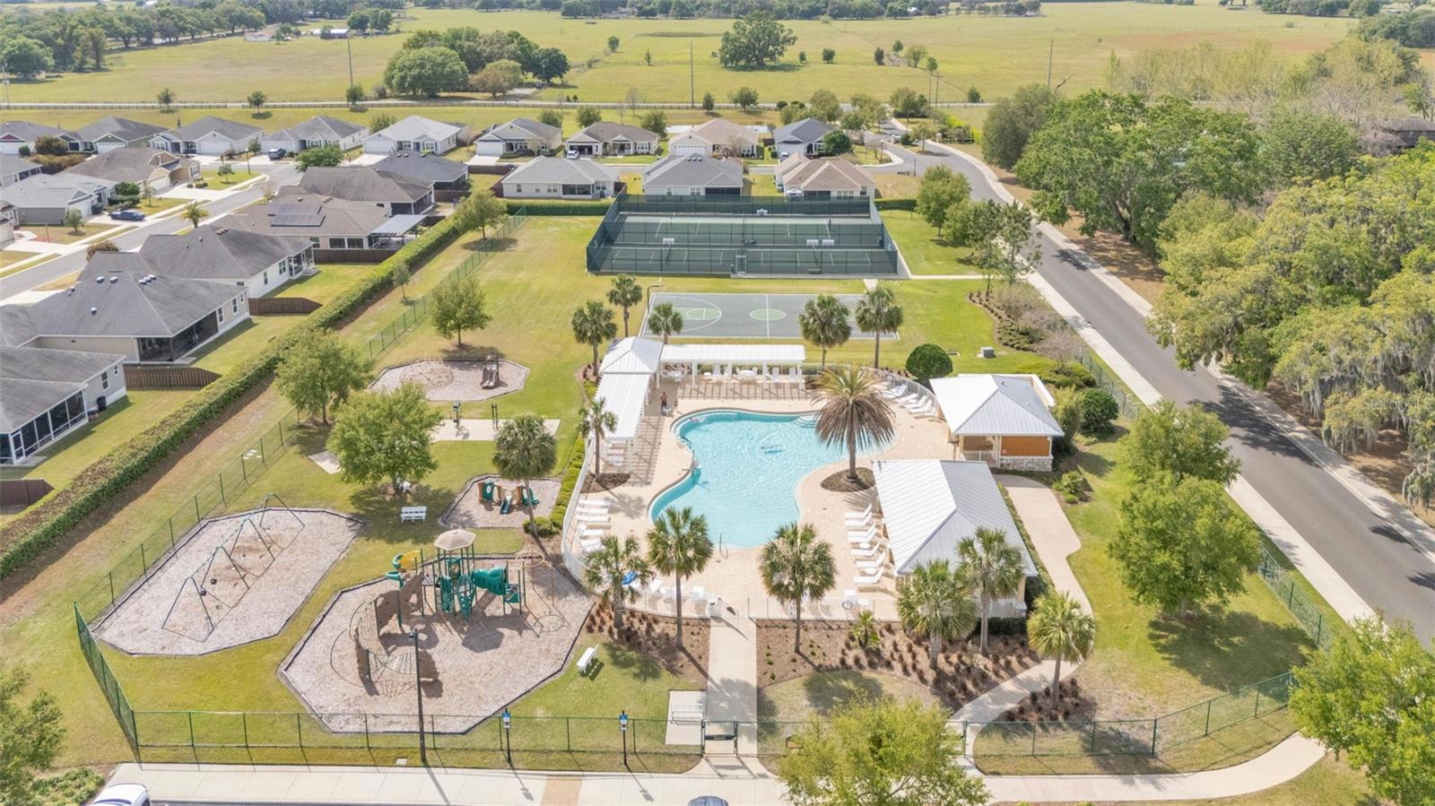 3273 SENNETT CIR, OXFORD, FL, 34484