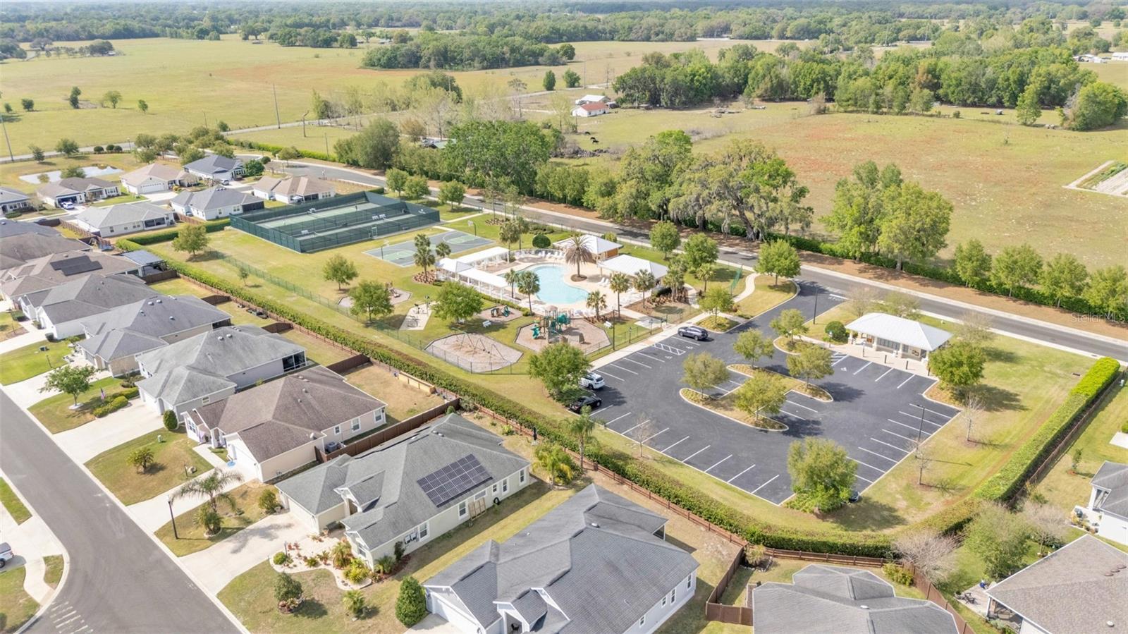 3273 SENNETT CIR, OXFORD, FL, 34484