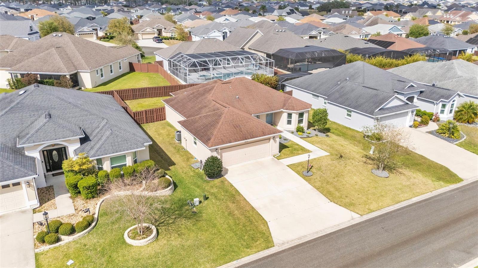 3273 SENNETT CIR, OXFORD, FL, 34484