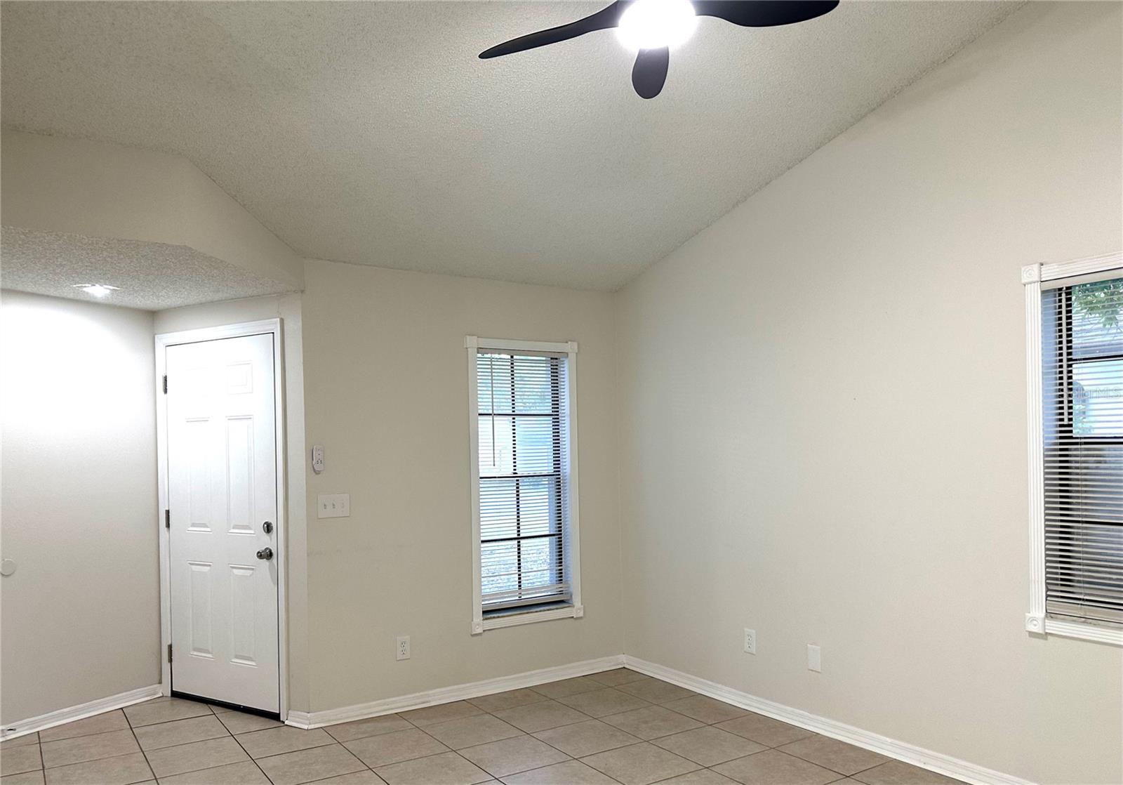 4582 HERITAGE OAK DR, ORLANDO, FL, 32808