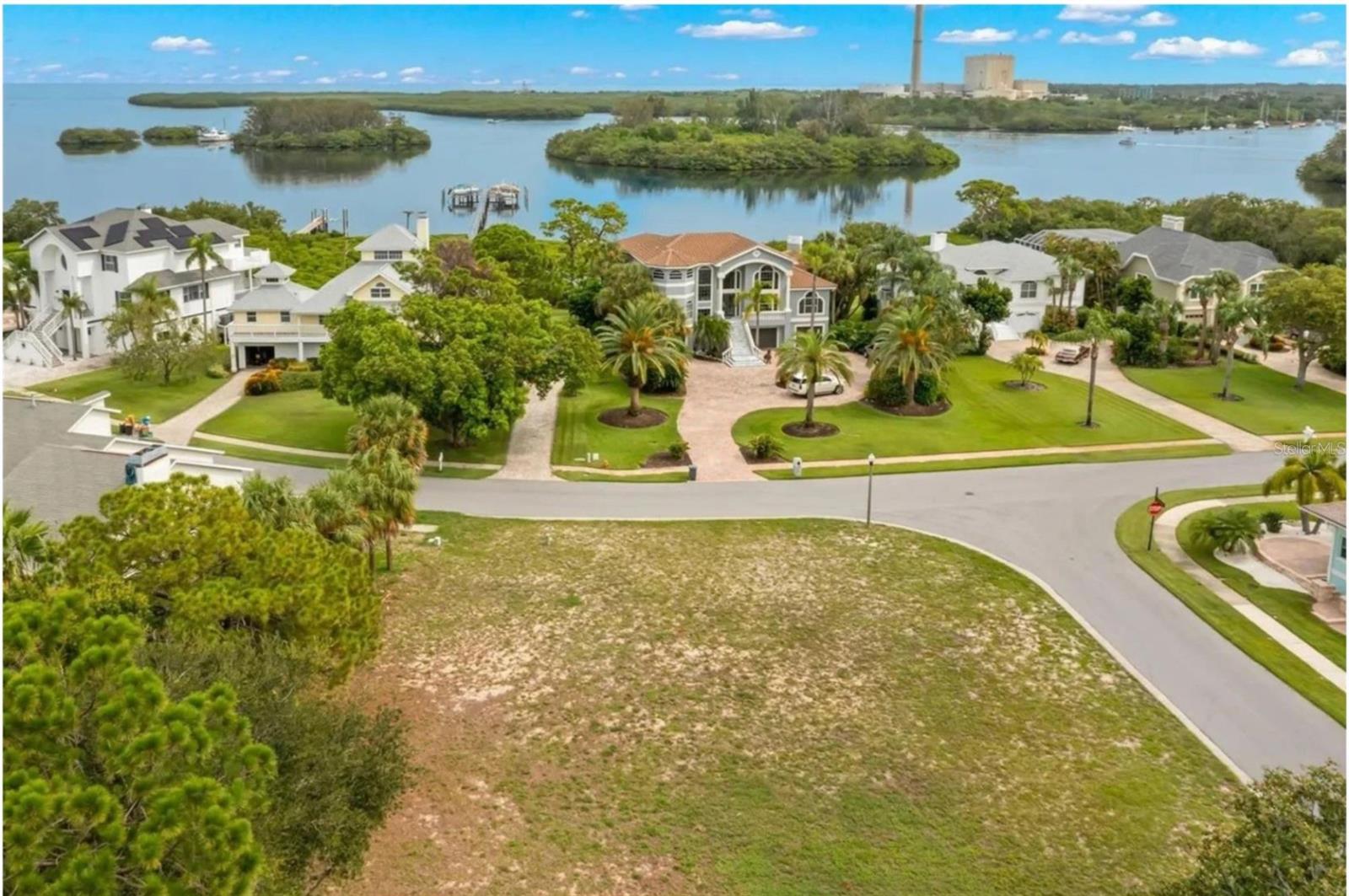 N POINTE ALEXIS DR, TARPON SPRINGS, FL, 34689