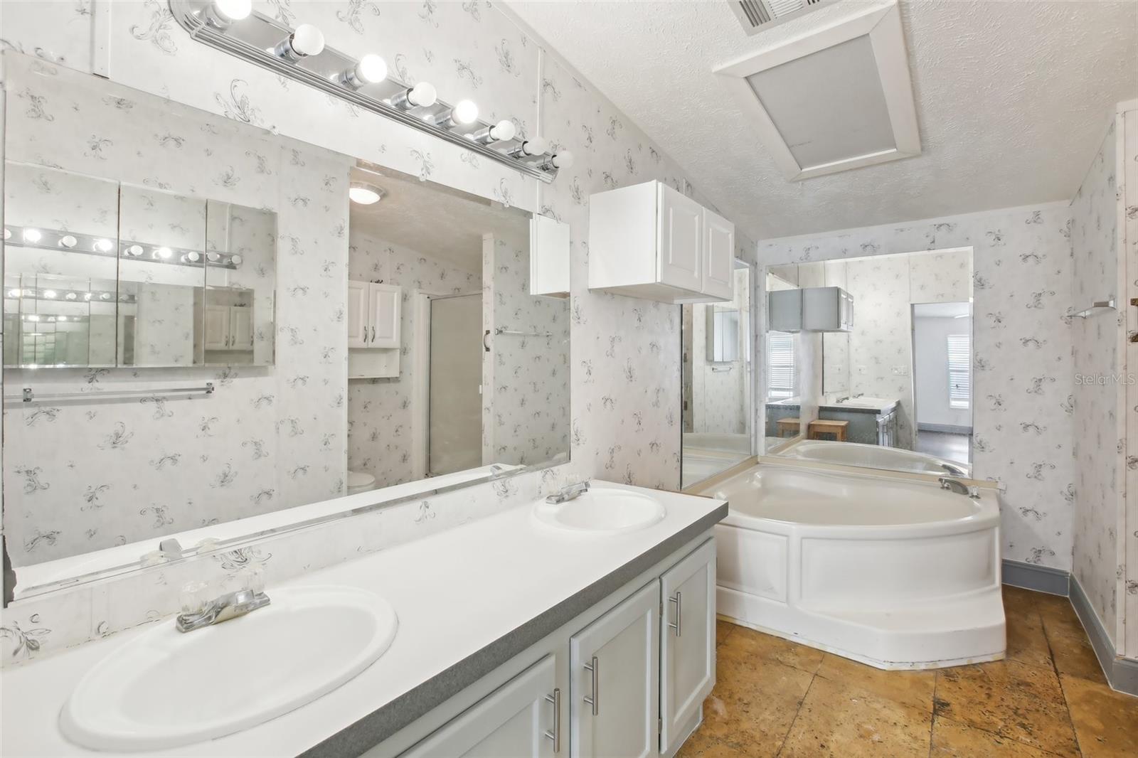 219 MARTIN DR, LAKELAND, FL, 33809