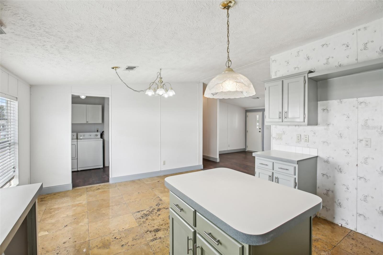 219 MARTIN DR, LAKELAND, FL, 33809