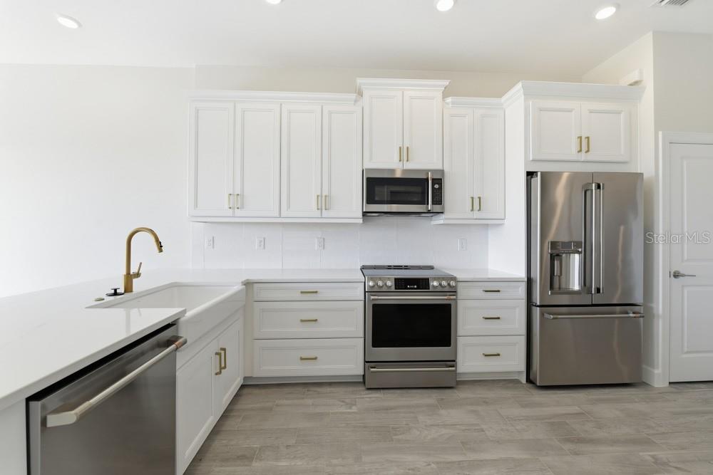 1620 SEA HAVEN DR #404, PUNTA GORDA, FL, 33950