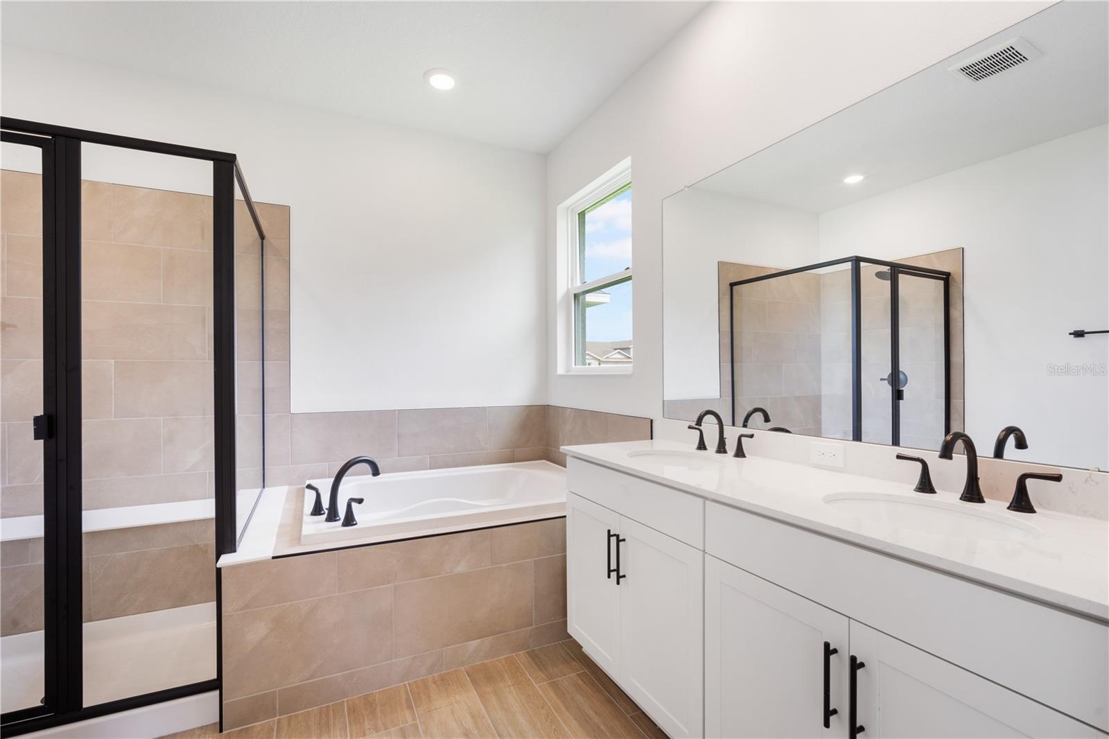 9143 PLAYERS DR, WEEKI WACHEE, FL, 34613