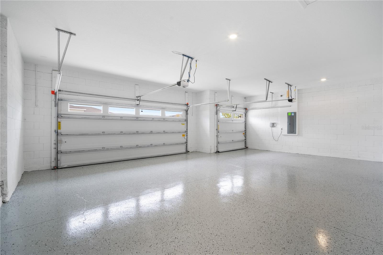 9143 PLAYERS DR, WEEKI WACHEE, FL, 34613