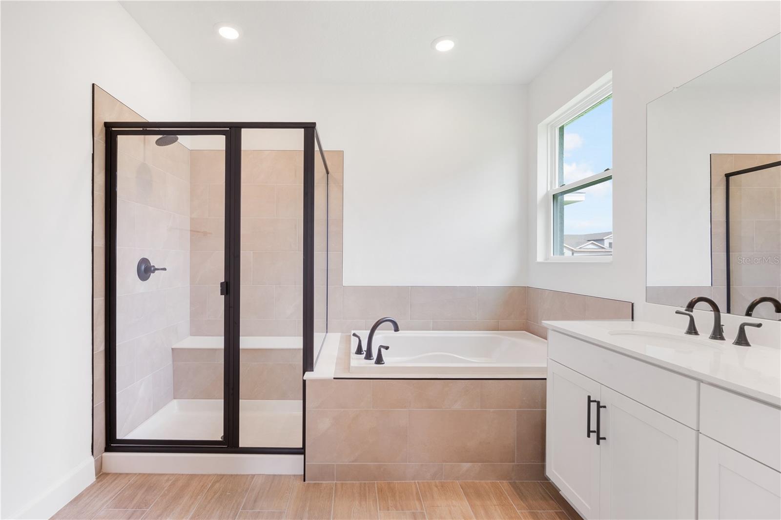 9143 PLAYERS DR, WEEKI WACHEE, FL, 34613