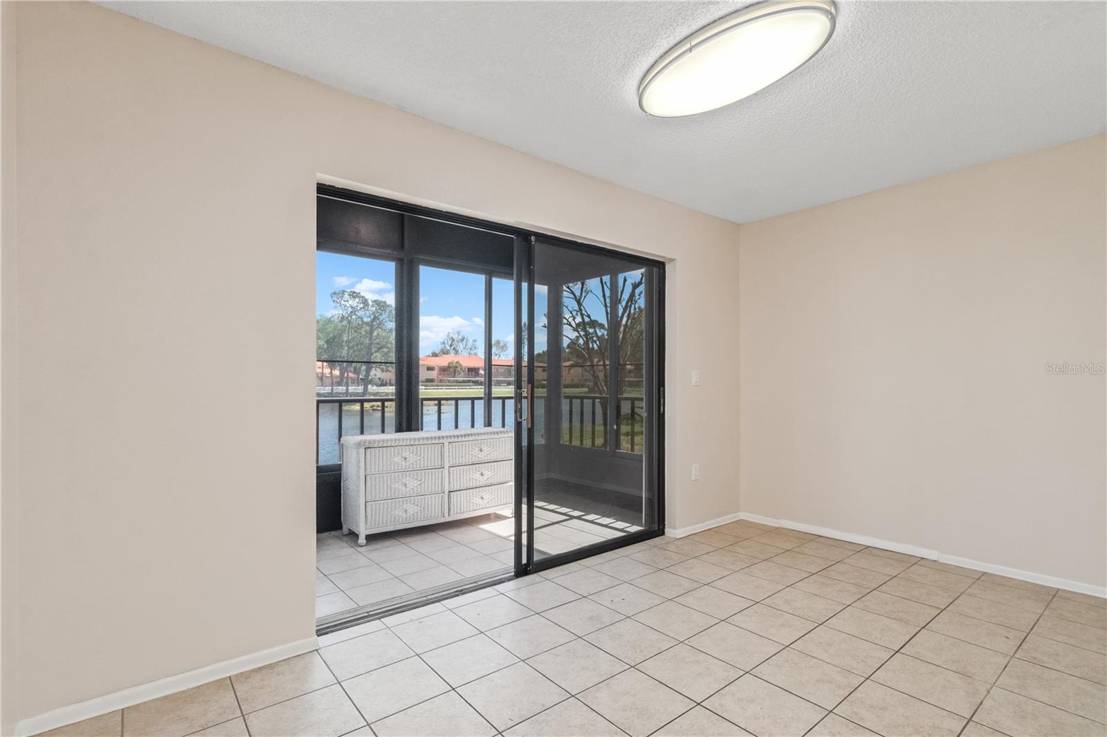 8199 TERRACE GARDEN DR N #109, ST PETERSBURG, FL, 33709