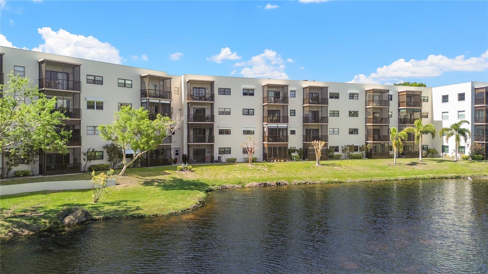 8199 TERRACE GARDEN DR N #109, ST PETERSBURG, FL, 33709