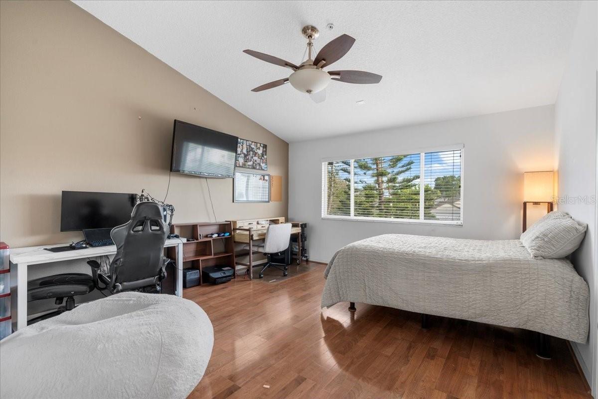 11260 KAPOK GRAND CIR, MADEIRA BEACH, FL, 33708