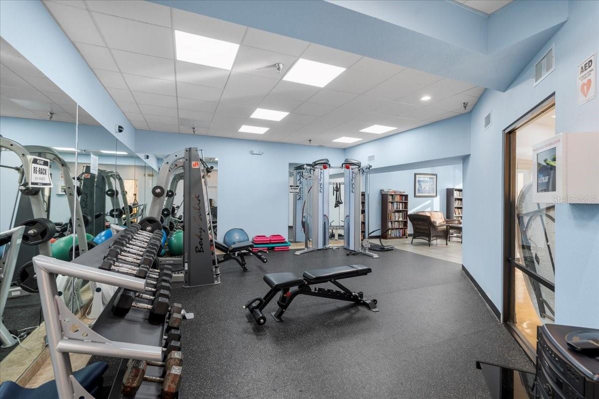 11260 KAPOK GRAND CIR, MADEIRA BEACH, FL, 33708