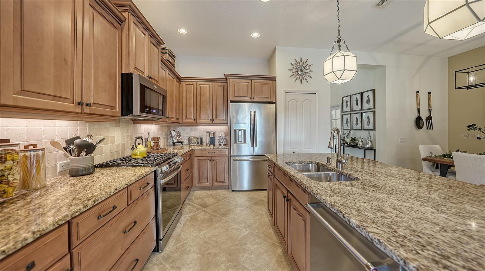 7282 BELLEISLE GLN, LAKEWOOD RANCH, FL, 34202