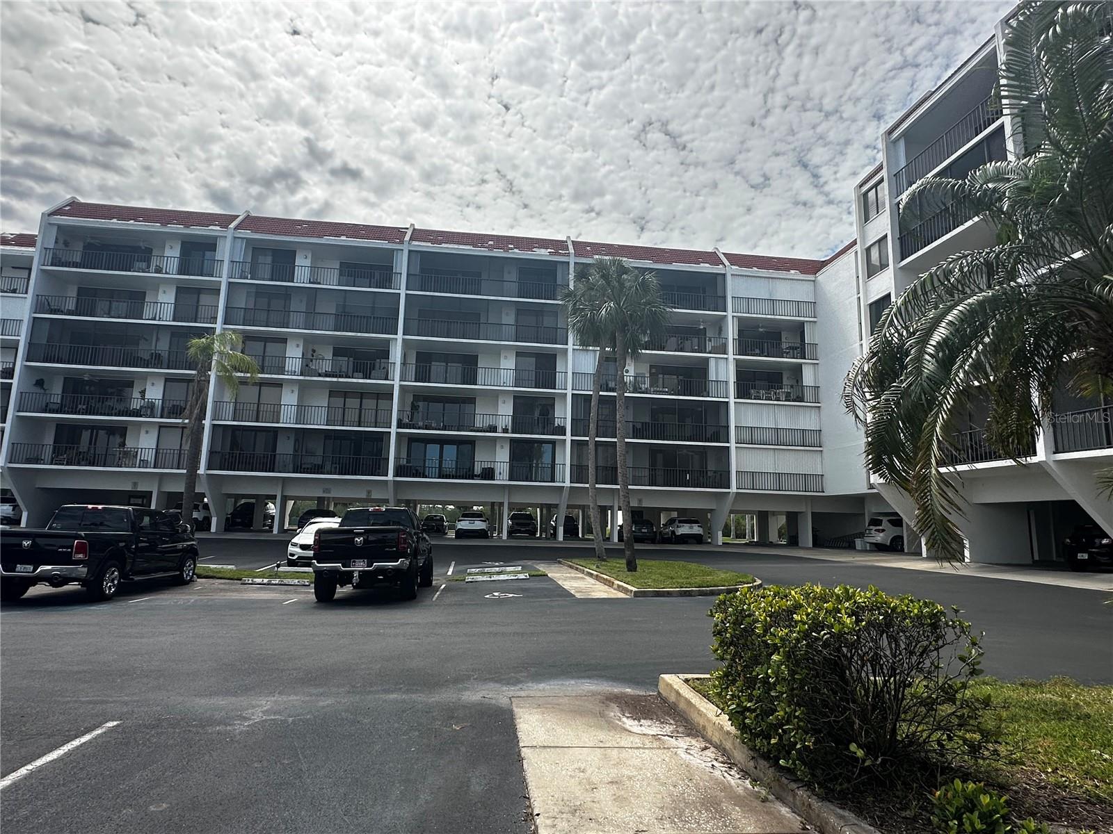 19111 VISTA BAY DR #211, INDIAN SHORES, FL, 33785