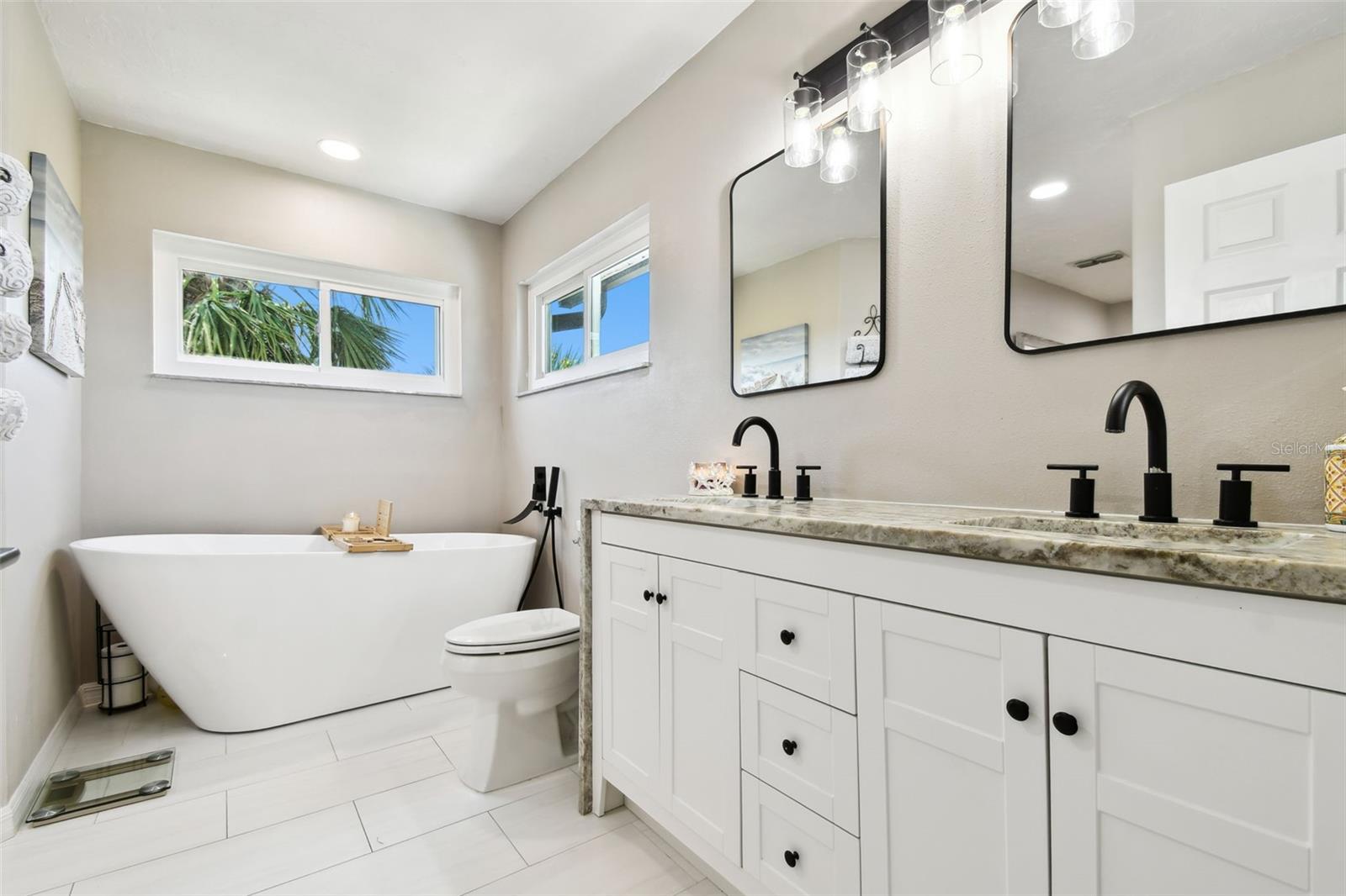 3009 7TH AVENUE CIR E, BRADENTON, FL, 34208