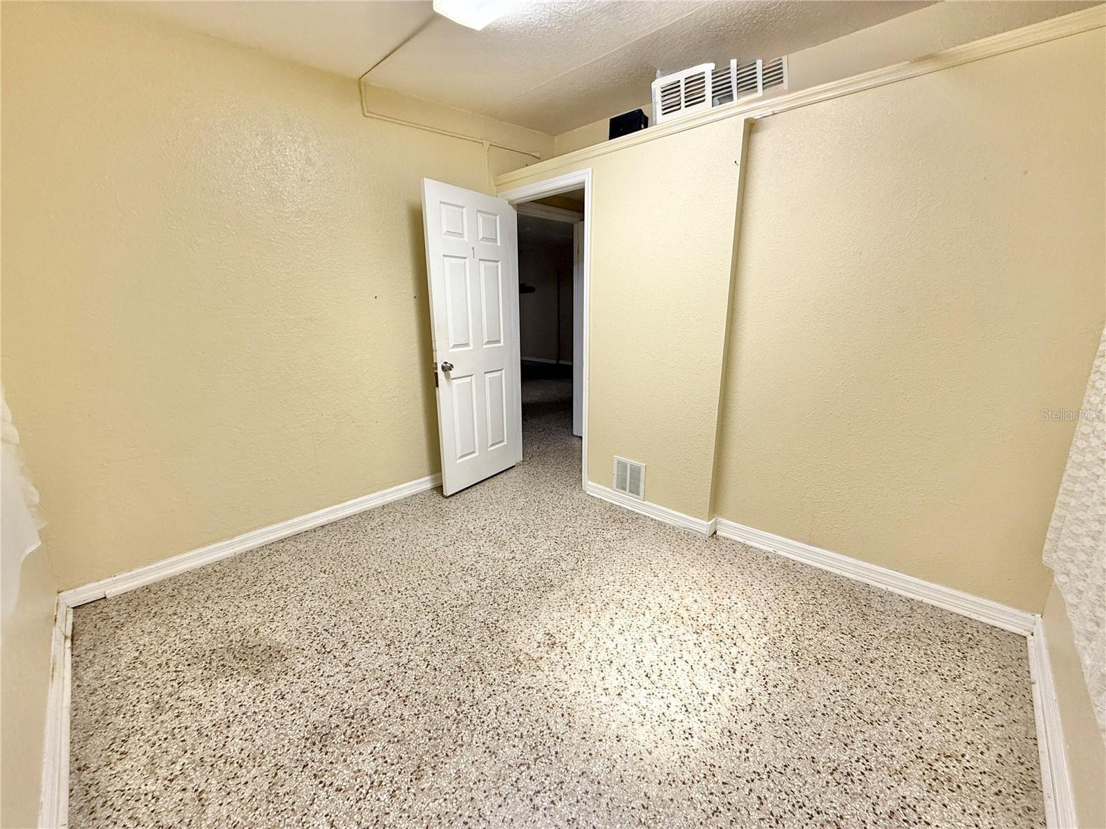 2720 W VINE ST, KISSIMMEE, FL, 34741