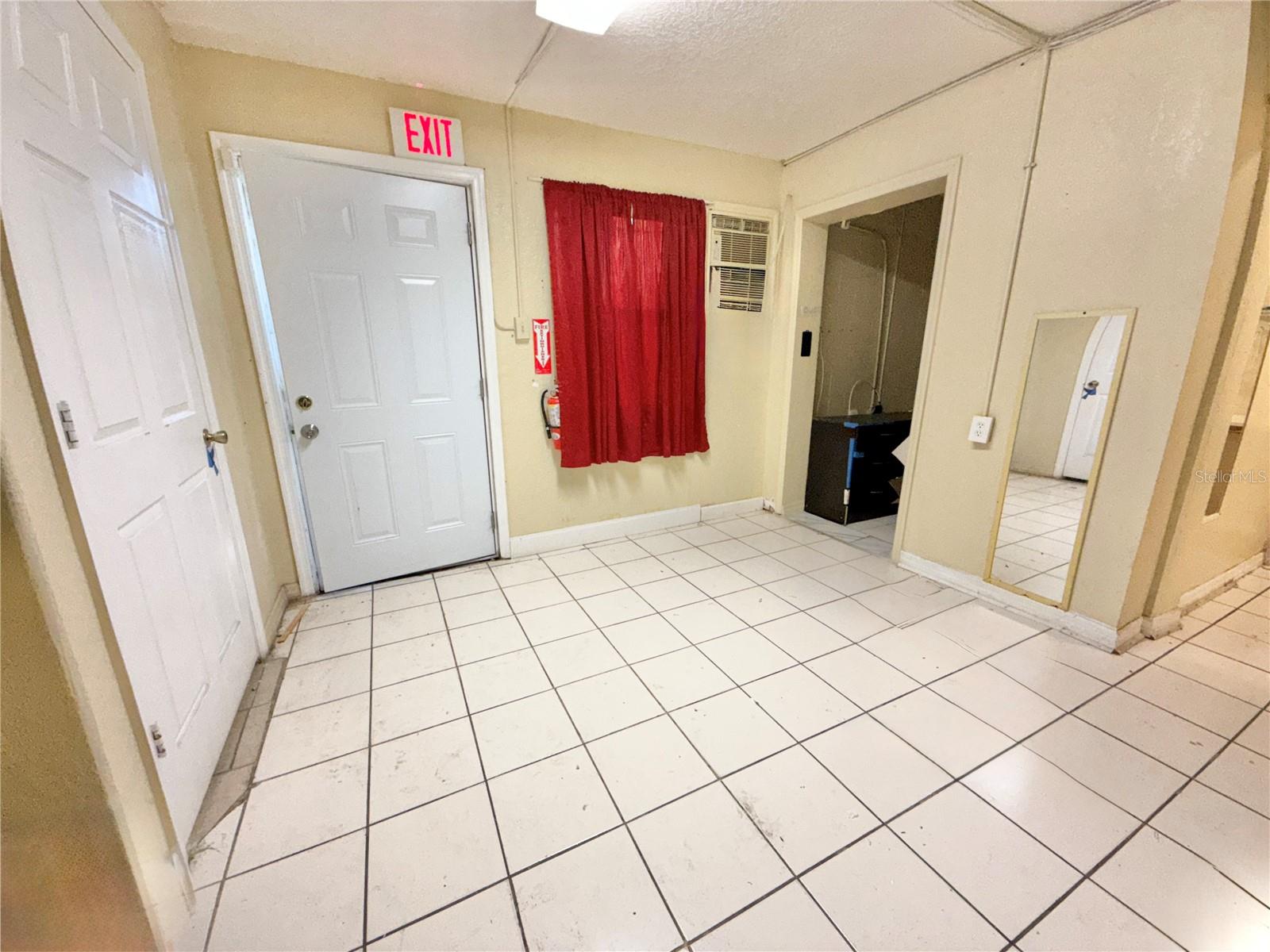 2720 W VINE ST, KISSIMMEE, FL, 34741